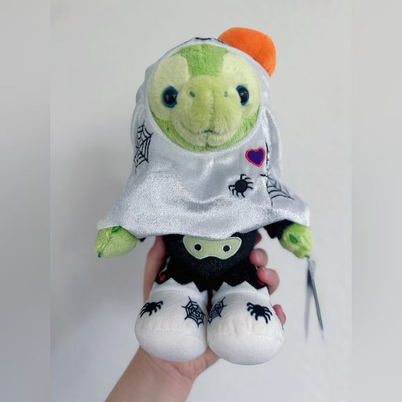 Shanghai Disney 2022 Halloween edition Duffy, olu and Shellie May plush - Picture 2 of 12